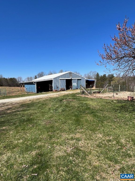 Listing photo 32