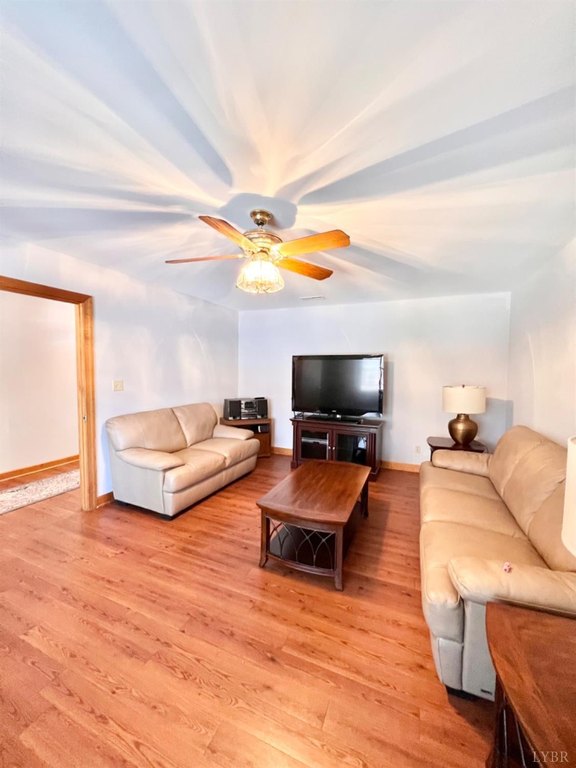 Listing photo 6