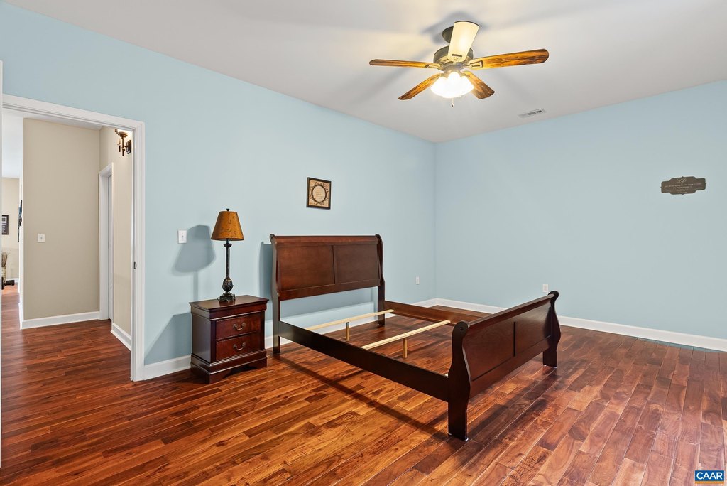 Listing photo 34