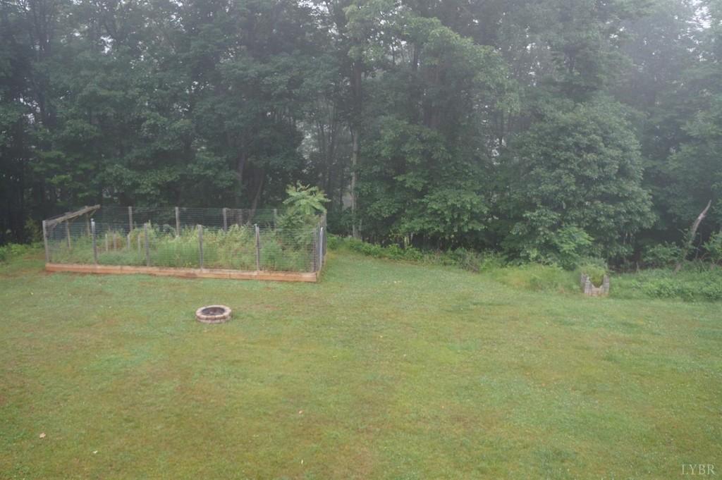 Listing photo 16