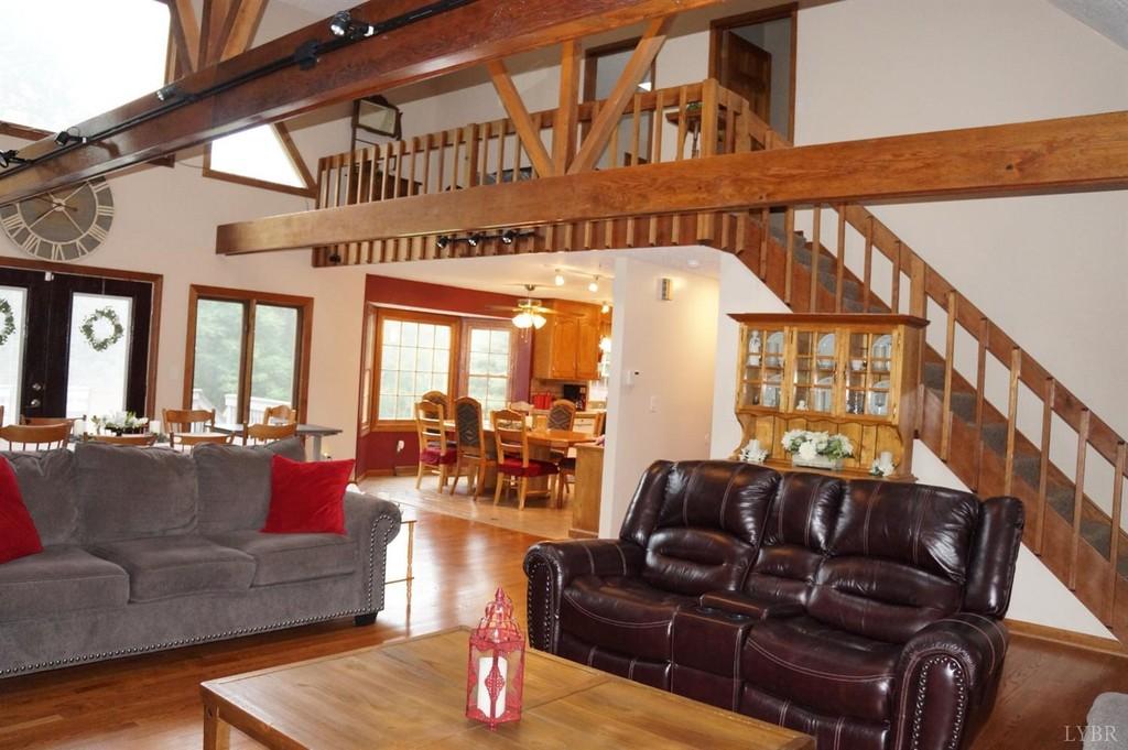 Listing photo 19